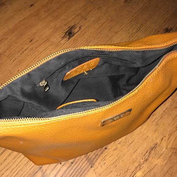 Purse - Picture 4 of 4